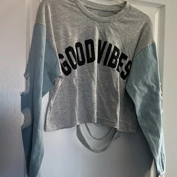 Trendy Gray and Blue Crop Top with 'Good Vibes' Print - Picture 1 of 8